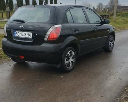 Черный Киа Рио, объемом двигателя 1.4 л и пробегом 220 тыс. км за 4499 $, фото 9 на Automoto.ua