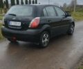 Черный Киа Рио, объемом двигателя 1.4 л и пробегом 220 тыс. км за 4499 $, фото 9 на Automoto.ua