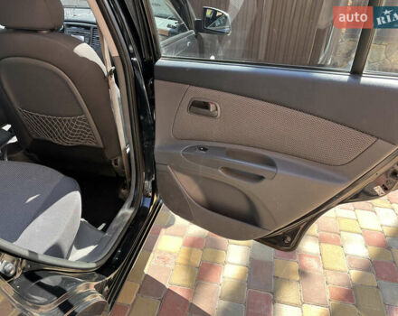 Черный Киа Рио, объемом двигателя 1.4 л и пробегом 174 тыс. км за 4200 $, фото 23 на Automoto.ua