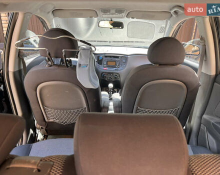 Черный Киа Рио, объемом двигателя 1.4 л и пробегом 174 тыс. км за 4200 $, фото 19 на Automoto.ua