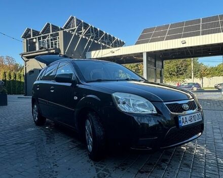 Черный Киа Рио, объемом двигателя 1.4 л и пробегом 87 тыс. км за 4850 $, фото 5 на Automoto.ua