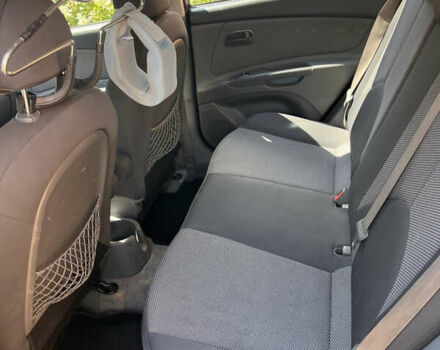 Черный Киа Рио, объемом двигателя 1.4 л и пробегом 174 тыс. км за 4200 $, фото 22 на Automoto.ua