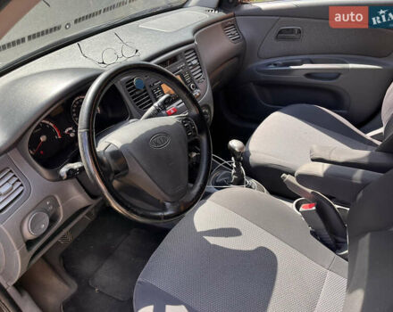 Черный Киа Рио, объемом двигателя 1.4 л и пробегом 174 тыс. км за 4200 $, фото 32 на Automoto.ua