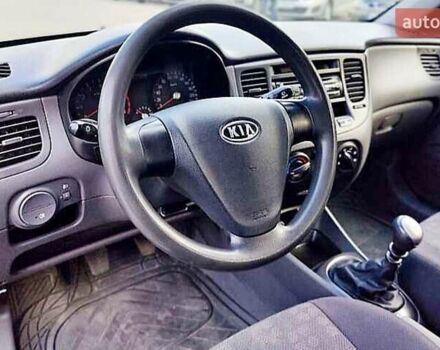 Черный Киа Рио, объемом двигателя 1.4 л и пробегом 218 тыс. км за 4600 $, фото 1 на Automoto.ua