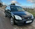 Черный Киа Рио, объемом двигателя 1.4 л и пробегом 220 тыс. км за 4399 $, фото 8 на Automoto.ua
