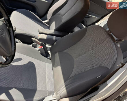 Черный Киа Рио, объемом двигателя 1.4 л и пробегом 174 тыс. км за 4200 $, фото 31 на Automoto.ua