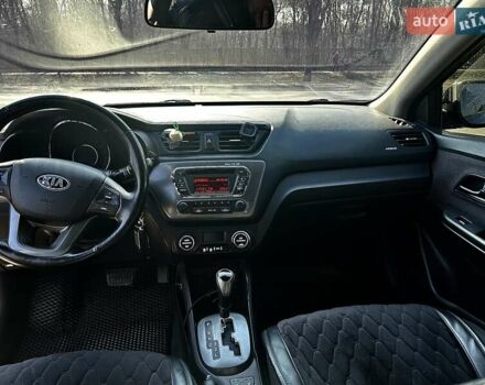 Черный Киа Рио, объемом двигателя 1.59 л и пробегом 107 тыс. км за 8300 $, фото 5 на Automoto.ua