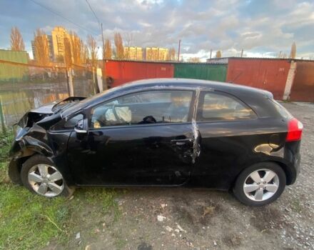 Черный Киа Рио, объемом двигателя 1.12 л и пробегом 177 тыс. км за 1700 $, фото 1 на Automoto.ua