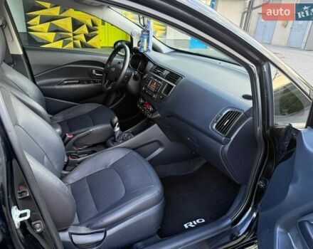Чорний Кіа Ріо, об'ємом двигуна 1.59 л та пробігом 128 тис. км за 5500 $, фото 9 на Automoto.ua