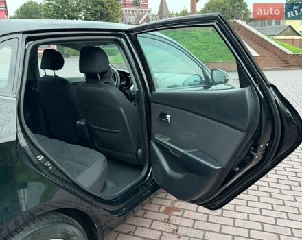 Черный Киа Рио, объемом двигателя 1.6 л и пробегом 94 тыс. км за 7300 $, фото 17 на Automoto.ua