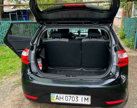 Чорний Кіа Ріо, об'ємом двигуна 1.6 л та пробігом 17600 тис. км за 7300 $, фото 11 на Automoto.ua