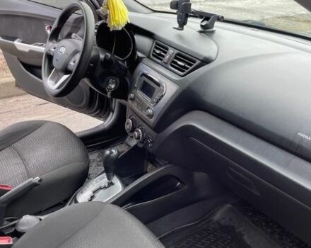 Черный Киа Рио, объемом двигателя 1.6 л и пробегом 155 тыс. км за 6600 $, фото 9 на Automoto.ua