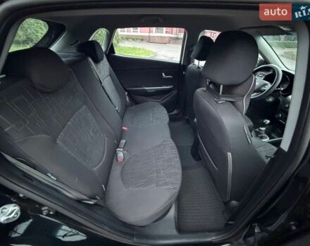 Черный Киа Рио, объемом двигателя 1.6 л и пробегом 94 тыс. км за 7300 $, фото 16 на Automoto.ua