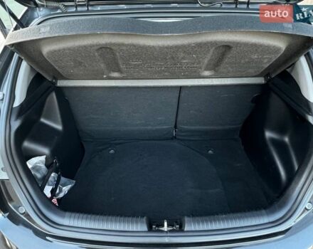 Черный Киа Рио, объемом двигателя 1.6 л и пробегом 155 тыс. км за 7300 $, фото 22 на Automoto.ua