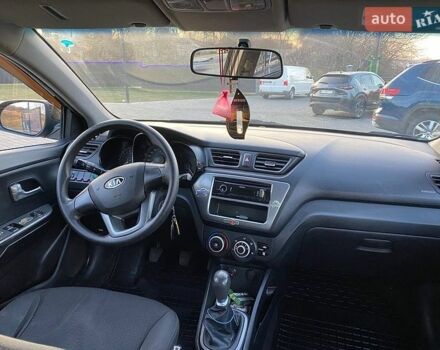 Черный Киа Рио, объемом двигателя 1.4 л и пробегом 170 тыс. км за 6700 $, фото 6 на Automoto.ua
