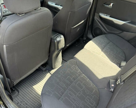 Черный Киа Рио, объемом двигателя 1.59 л и пробегом 59 тыс. км за 12000 $, фото 9 на Automoto.ua