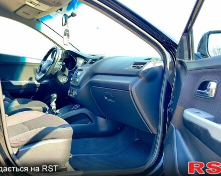 Черный Киа Рио, объемом двигателя 1.6 л и пробегом 62 тыс. км за 9350 $, фото 6 на Automoto.ua
