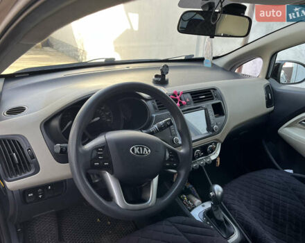 Черный Киа Рио, объемом двигателя 1.6 л и пробегом 280 тыс. км за 7700 $, фото 9 на Automoto.ua