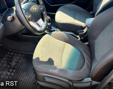 Черный Киа Рио, объемом двигателя 1.6 л и пробегом 62 тыс. км за 9350 $, фото 8 на Automoto.ua