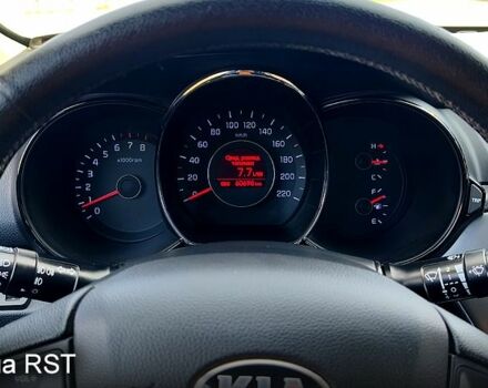 Черный Киа Рио, объемом двигателя 1.6 л и пробегом 62 тыс. км за 9350 $, фото 11 на Automoto.ua