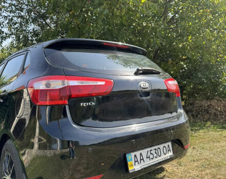 Черный Киа Рио, объемом двигателя 1.59 л и пробегом 59 тыс. км за 12000 $, фото 3 на Automoto.ua