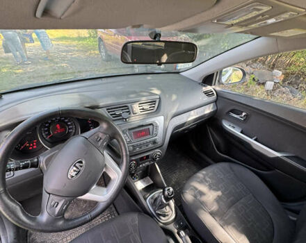 Черный Киа Рио, объемом двигателя 1.59 л и пробегом 59 тыс. км за 12000 $, фото 15 на Automoto.ua