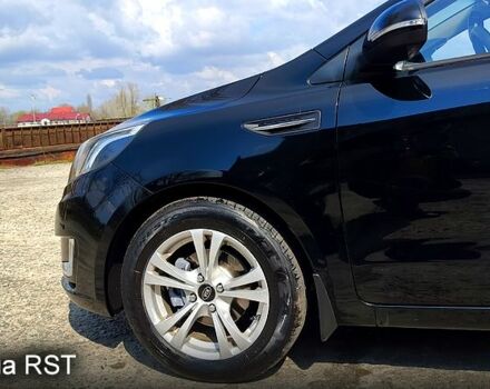 Черный Киа Рио, объемом двигателя 1.6 л и пробегом 62 тыс. км за 9350 $, фото 5 на Automoto.ua