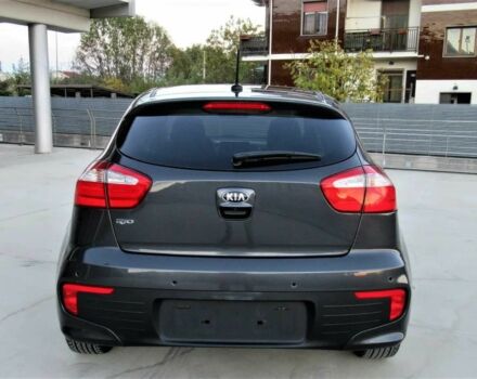 Чорний Кіа Ріо, об'ємом двигуна 1.2 л та пробігом 72 тис. км за 4100 $, фото 3 на Automoto.ua