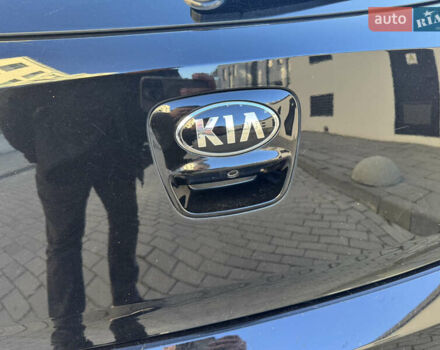 Черный Киа Рио, объемом двигателя 1.4 л и пробегом 159 тыс. км за 11500 $, фото 11 на Automoto.ua