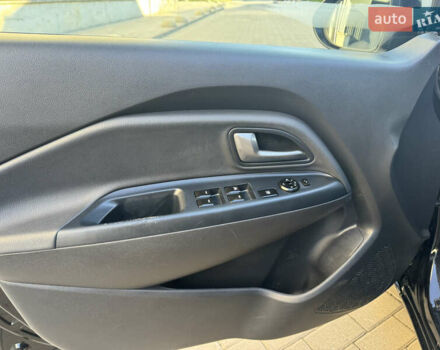 Черный Киа Рио, объемом двигателя 1.4 л и пробегом 159 тыс. км за 11500 $, фото 15 на Automoto.ua