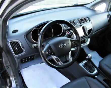 Чорний Кіа Ріо, об'ємом двигуна 1.2 л та пробігом 72 тис. км за 4100 $, фото 5 на Automoto.ua