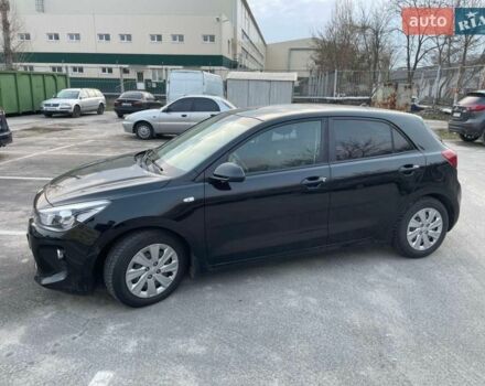 Чорний Кіа Ріо, об'ємом двигуна 1.4 л та пробігом 51 тис. км за 13000 $, фото 4 на Automoto.ua