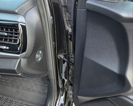 Чорний Кіа Ріо, об'ємом двигуна 1.4 л та пробігом 8 тис. км за 13999 $, фото 24 на Automoto.ua