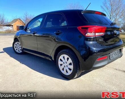 Чорний Кіа Ріо, об'ємом двигуна 1.4 л та пробігом 89 тис. км за 12700 $, фото 3 на Automoto.ua