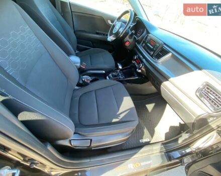 Черный Киа Рио, объемом двигателя 1.4 л и пробегом 89 тыс. км за 12400 $, фото 14 на Automoto.ua