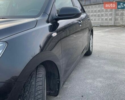 Чорний Кіа Ріо, об'ємом двигуна 1.4 л та пробігом 51 тис. км за 13000 $, фото 10 на Automoto.ua