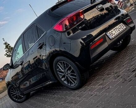 Чорний Кіа Ріо, об'ємом двигуна 1.37 л та пробігом 67 тис. км за 14750 $, фото 7 на Automoto.ua