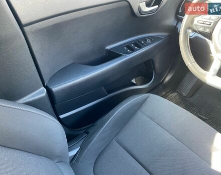 Чорний Кіа Ріо, об'ємом двигуна 1.4 л та пробігом 89 тис. км за 12700 $, фото 30 на Automoto.ua
