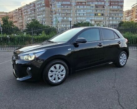 Чорний Кіа Ріо, об'ємом двигуна 1.4 л та пробігом 8 тис. км за 13999 $, фото 5 на Automoto.ua