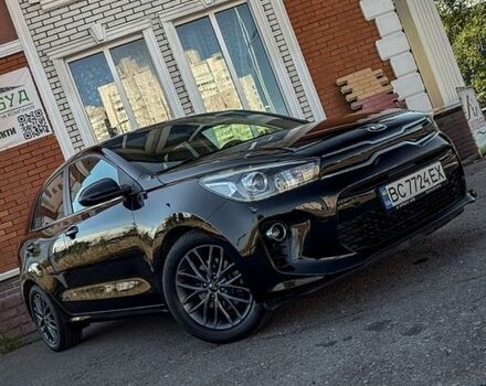 Чорний Кіа Ріо, об'ємом двигуна 1.37 л та пробігом 67 тис. км за 14999 $, фото 4 на Automoto.ua