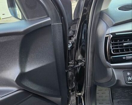 Чорний Кіа Ріо, об'ємом двигуна 1.4 л та пробігом 8 тис. км за 13999 $, фото 18 на Automoto.ua