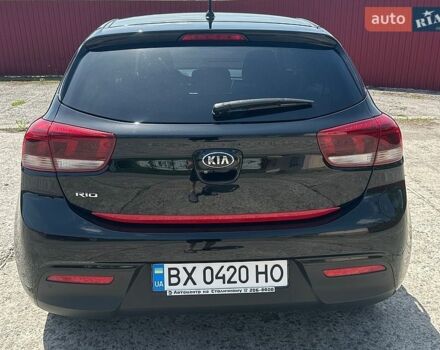 Черный Киа Рио, объемом двигателя 1.37 л и пробегом 71 тыс. км за 12900 $, фото 5 на Automoto.ua