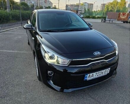 Чорний Кіа Ріо, об'ємом двигуна 1.4 л та пробігом 8 тис. км за 13999 $, фото 2 на Automoto.ua