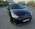 Чорний Кіа Ріо, об'ємом двигуна 1.4 л та пробігом 8 тис. км за 13999 $, фото 2 на Automoto.ua