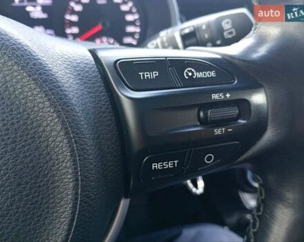 Чорний Кіа Ріо, об'ємом двигуна 1.37 л та пробігом 63 тис. км за 13150 $, фото 14 на Automoto.ua