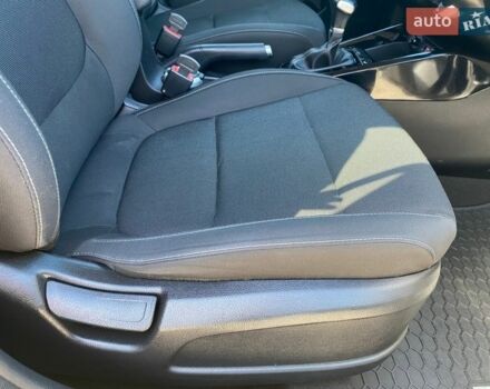 Черный Киа Рио, объемом двигателя 1.4 л и пробегом 89 тыс. км за 12400 $, фото 12 на Automoto.ua