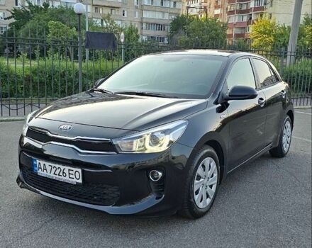 Чорний Кіа Ріо, об'ємом двигуна 1.4 л та пробігом 8 тис. км за 13999 $, фото 4 на Automoto.ua