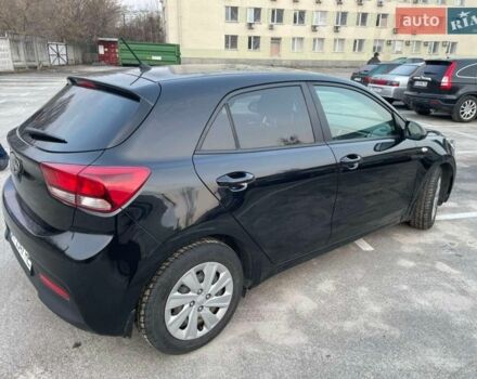 Чорний Кіа Ріо, об'ємом двигуна 1.4 л та пробігом 51 тис. км за 13000 $, фото 2 на Automoto.ua