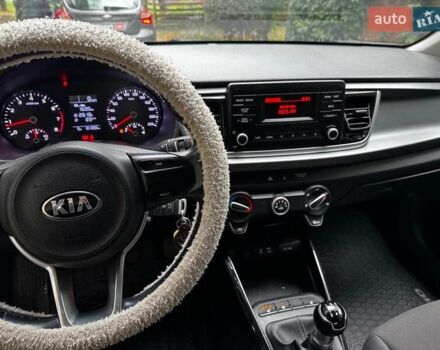 Черный Киа Рио, объемом двигателя 1.3 л и пробегом 99 тыс. км за 9820 $, фото 21 на Automoto.ua