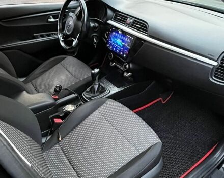 Черный Киа Рио, объемом двигателя 1.6 л и пробегом 96 тыс. км за 12500 $, фото 9 на Automoto.ua